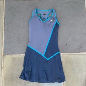 athletic tennis dress w built in bra (blue/gray)